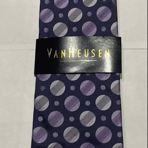 VAN HUESEN 100% Silk Tie Hand Made Purple with Geo Pattern Stain Resistant NWT!